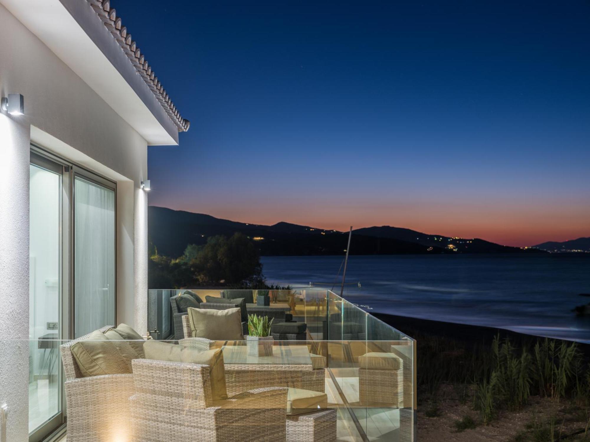 Bright Coast Superior Villa