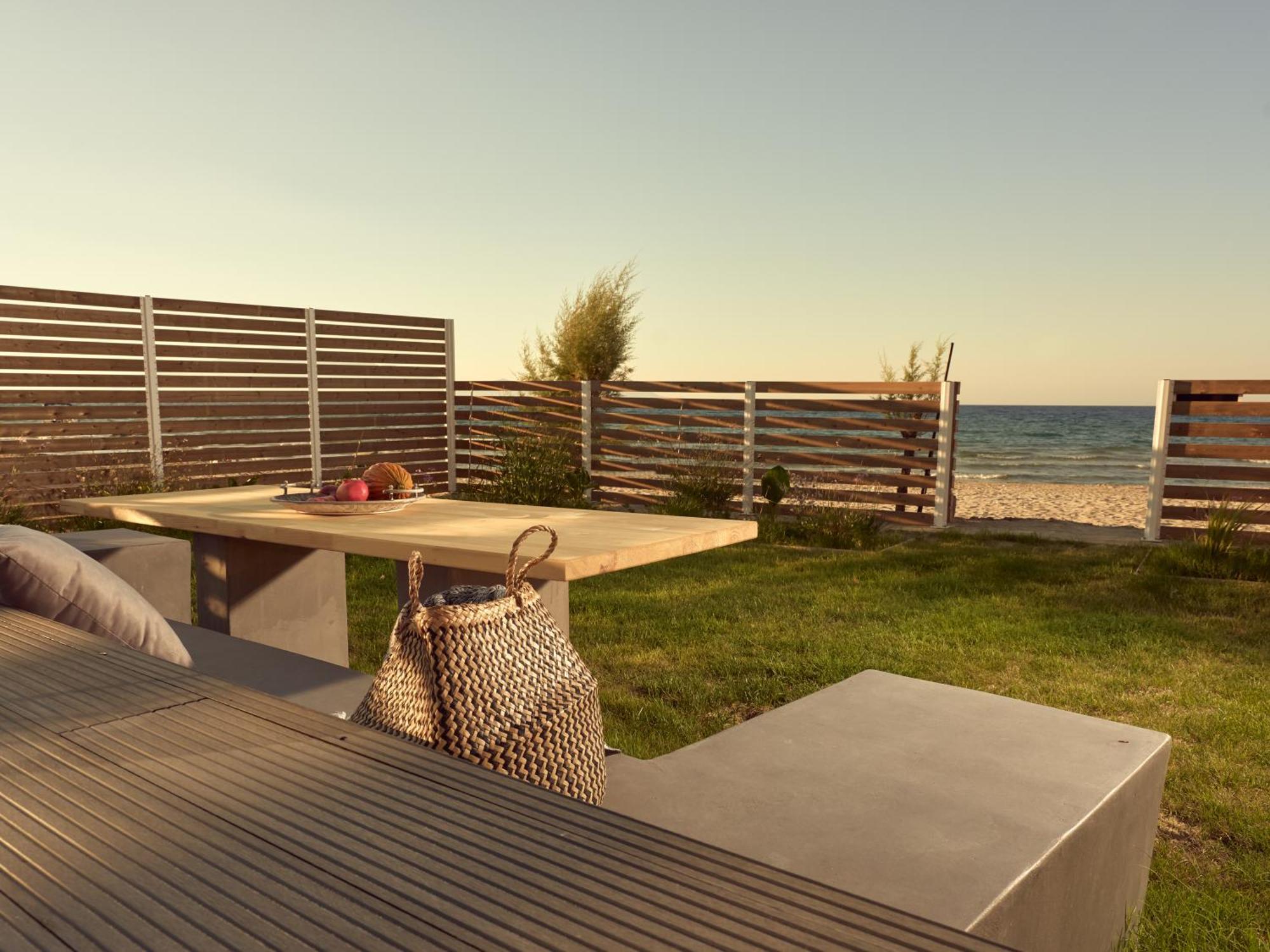 Bright Coast Superior Villa